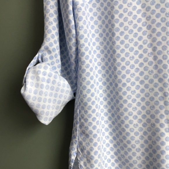 Ladies long sleeve button down blouse in light blue/white sz 10/M - Picture 5 of 9